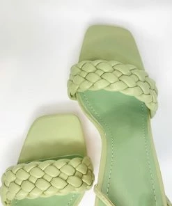Fabulous Shoes Sage Curve Heels