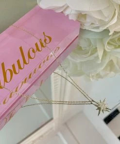 Fabulous Shoes ACCESORIES AND JEWELRY Shiny Gold Star Necklace