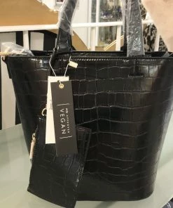 Fabulous Shoes HANDBAGS Gorgeous Black Handbag