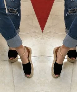 Fabulous Shoes Olivia Fashion Black Sandals