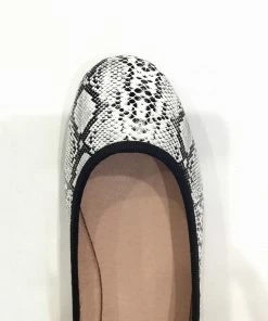 Fabulous Shoes White Black Ballerina