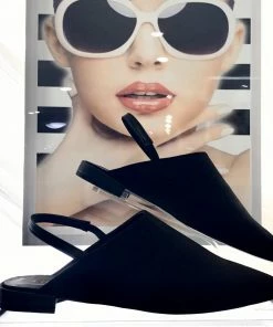 Fabulous Shoes Black Flat Pointy Pumps