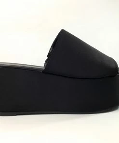 Fabulous Shoes Black Platforms Wedges