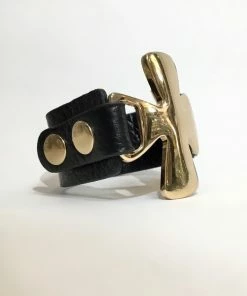 Fabulous Shoes ACCESORIES AND JEWELRY Gold Cross Bracelet